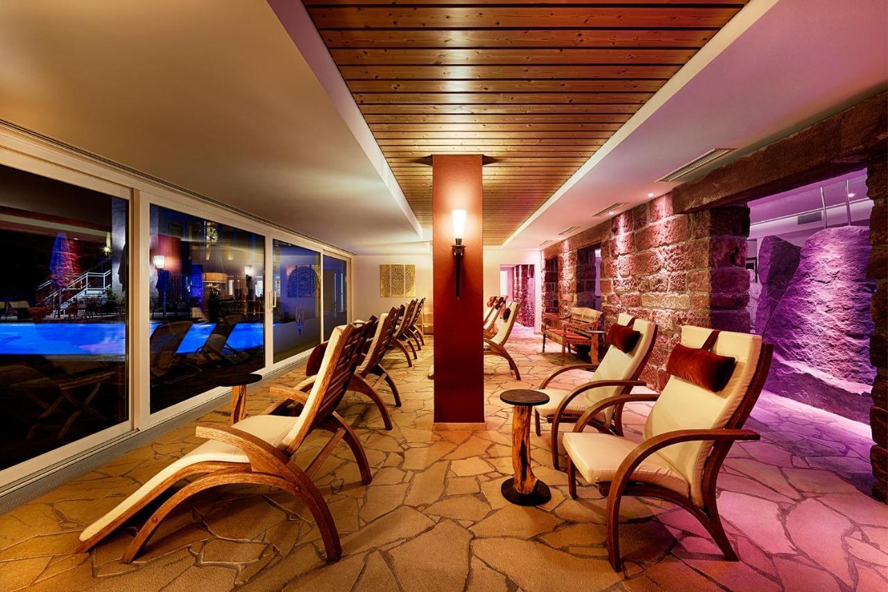 באד טיינאך-צאבלשטיין Hotel Kronelamm Im Schwarzwald מראה חיצוני תמונה